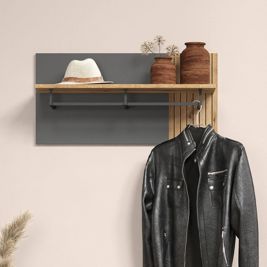 Фото вигляду спереду панелі вішалки 80 ESTEBAN MEBELBOS в інтер'єрі