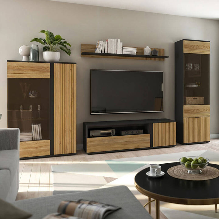 Фото вітальні LUEN BRW